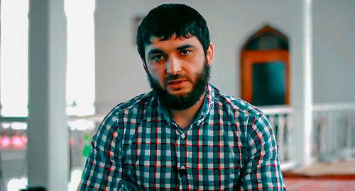 Абдулмумин Гаджиев. Скриншот видео Studio ISTIQAMA https://www.youtube.com/watch?v=5wrp9akmBNI Абдулмумин Гаджиев. Скриншот видео Studio ISTIQAMA https://www.youtube.com/watch?v=5wrp9akmBNI
