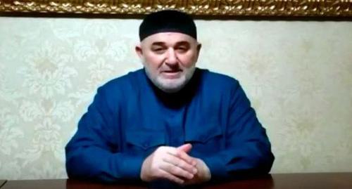 Иса Хамхоев. Фото: кадр видео Духовного центра мусульман Ингушетии https://vk.com/club86608608?w=wall-86608608_1364 Иса Хамхоев. Фото: кадр видео Духовного центра мусульман Ингушетии https://vk.com/club86608608?w=wall-86608608_1364