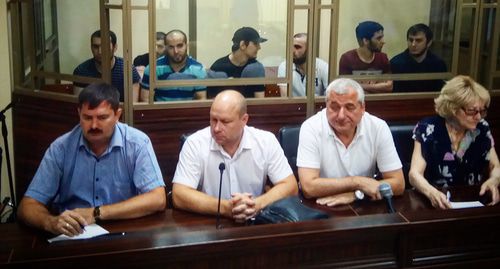 Фигуранты дела "астраханского джамаата" в зале суда. Фото Константина Волгина для "Кавказского узла" Фигуранты дела "астраханского джамаата" в зале суда. Фото Константина Волгина для "Кавказского узла"