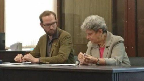 Светлана Ганнушкина и ее адвокат Дмитрий Шедов на суде 30 июля 2019 года. Фото с сайта ПЦ "Мемориал", https://memohrc.org/ru/news_old/sud-oshtrafoval-gannushkinu-na-150-tysyach-rubley-za-akciyu-v-godovshchinu-ubiystva Светлана Ганнушкина и ее адвокат Дмитрий Шедов на суде 30 июля 2019 года. Фото с сайта ПЦ "Мемориал", https://memohrc.org/ru/news_old/sud-oshtrafoval-gannushkinu-na-150-tysyach-rubley-za-akciyu-v-godovshchinu-ubiystva