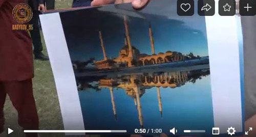 Макет мечети имени Тамерлана Мусаева, которая будет построена в селе Майртуп. Фото: Скриншот видео
"Чечня сегодня"
https://www.youtube.com/watch?v=xg8d8Hl6pwo Макет мечети имени Тамерлана Мусаева, которая будет построена в селе Майртуп. Фото: Скриншот видео
"Чечня сегодня"
https://www.youtube.com/watch?v=xg8d8Hl6pwo