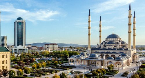 Грозный Фото AlexTref871 https://ru.wikipedia.org/wiki/%D0%93%D1%80%D0%BE%D0%B7%D0%BD%D1%8B%D0%B9#/media/%D0%A4%D0%B0%D0%B9%D0%BB:Montage-of-Grozny-(2016).png Грозный Фото AlexTref871 https://ru.wikipedia.org/wiki/%D0%93%D1%80%D0%BE%D0%B7%D0%BD%D1%8B%D0%B9#/media/%D0%A4%D0%B0%D0%B9%D0%BB:Montage-of-Grozny-(2016).png