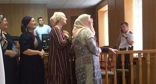 Жительницы Кабардино-Балкарии в зале суда. Фото Людмилы Маратовой для "Кавказского узла" Жительницы Кабардино-Балкарии в зале суда. Фото Людмилы Маратовой для "Кавказского узла"