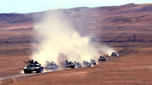 Азербайджанские танки. Фото пресс-службы Минобороны Азербайджана, https://mod.gov.az Азербайджанские танки. Фото пресс-службы Минобороны Азербайджана, https://mod.gov.az