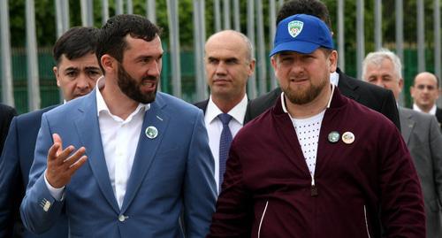 Рамзан Кадыров и Магомед Даудов. Фото: пресс-служба ФК "Терек" http://old.fc-terek.ru/index.php?option=com_datsogallery&Itemid=88888927&func=detail&catid=125&id=2519 Рамзан Кадыров и Магомед Даудов. Фото: пресс-служба ФК "Терек" http://old.fc-terek.ru/index.php?option=com_datsogallery&Itemid=88888927&func=detail&catid=125&id=2519
