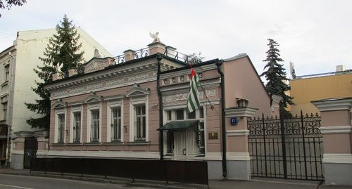 Посольство Абхазии в России. Фото: https://ru.wikipedia.org/wiki Посольство Абхазии в России. Фото: https://ru.wikipedia.org/wiki