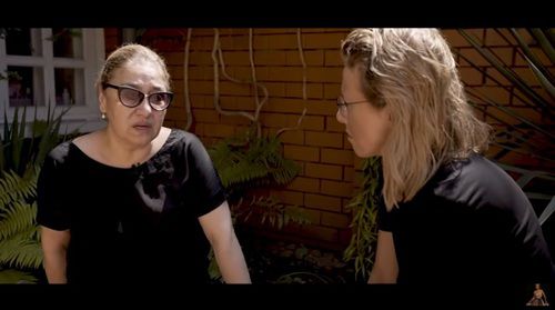 Кадр фильма "БЕСЛАН. День незнаний. Фильм Ксении Собчак о самом страшном теракте в российской истории", https://www.youtube.com/watch?v=qsGR-HeQXy0 Кадр фильма "БЕСЛАН. День незнаний. Фильм Ксении Собчак о самом страшном теракте в российской истории", https://www.youtube.com/watch?v=qsGR-HeQXy0