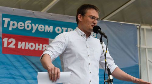 Митинг сторонников Навального в Краснодаре. Михаил Беньяш © Фото Елены Синеок, Юга.ру
Митинг сторонников Навального в Краснодаре. Михаил Беньяш © Фото Елены Синеок, Юга.ру