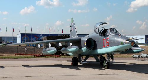 Су-25УБ. Фото Vitaly V. Kuzmin https://ru.wikipedia.org/wiki/%D0%A1%D1%83-25 Су-25УБ. Фото Vitaly V. Kuzmin https://ru.wikipedia.org/wiki/%D0%A1%D1%83-25