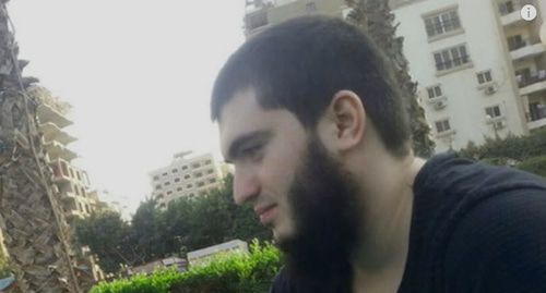 Али Бакаев. Скриншот видео https://www.youtube.com/watch?v=C4lYmP-stkQ Али Бакаев. Скриншот видео https://www.youtube.com/watch?v=C4lYmP-stkQ