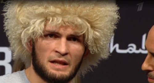 Хабиб Нурмагомедов. Фото: кадр видео "1 канал". https://www.1tv.ru/sport/habib-vs-pore-boy-za-titul-chempiona-mira-ufc/vse-translyacii/habib-nurmagomedov-dastin-pore-ceremoniya-vzveshivaniya-i-duel-vzglyadov Хабиб Нурмагомедов. Фото: кадр видео "1 канал". https://www.1tv.ru/sport/habib-vs-pore-boy-za-titul-chempiona-mira-ufc/vse-translyacii/habib-nurmagomedov-dastin-pore-ceremoniya-vzveshivaniya-i-duel-vzglyadov