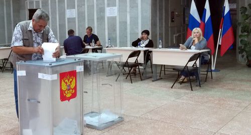 Голосование на участке. Фото Татьяны Филимоновой для "Кавказского узла" Голосование на участке. Фото Татьяны Филимоновой для "Кавказского узла"