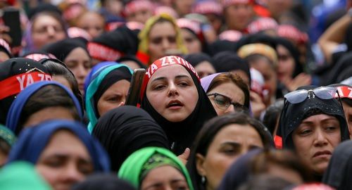 Верующие в день Ашуры. Баку, 10 сентября 2019 года. Фото Азиза Каримова для "Кавказского узла" Верующие в день Ашуры. Баку, 10 сентября 2019 года. Фото Азиза Каримова для "Кавказского узла"