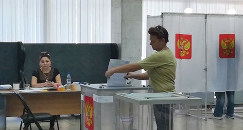 На избирательном участке в Волгограде. 8 сентября 2019 года. Фото Татьяны Филимоновой для "Кавказского узла" На избирательном участке в Волгограде. 8 сентября 2019 года. Фото Татьяны Филимоновой для "Кавказского узла"