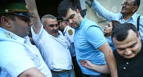 Афган Мухтарлы (в центре). Фото: REUTERS/Aziz Karimov Афган Мухтарлы (в центре). Фото: REUTERS/Aziz Karimov