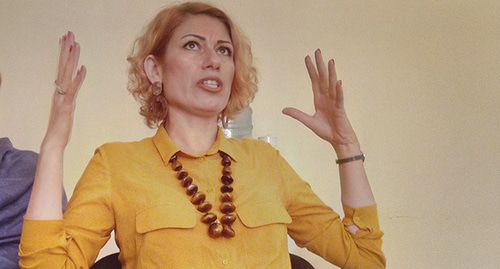 Жена Арсена Абдуллаева Суат. 25 сентября 2019 года. Фото Расула Магомедова для "Кавказского узла" Жена Арсена Абдуллаева Суат. 25 сентября 2019 года. Фото Расула Магомедова для "Кавказского узла"