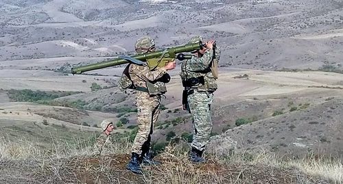 Военнослужащие армянской армии. Фото: Пресс-служба МО Аремнии http://www.mil.am/hy/news/6934 Военнослужащие армянской армии. Фото: Пресс-служба МО Аремнии http://www.mil.am/hy/news/6934