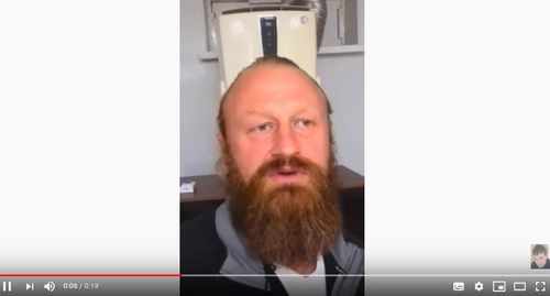 Алексей Дымовский. Скриншот с видео Вильгельма Варкентина "Алексей Дымовский задержан" https://www.youtube.com/watch?v=0cmsRKO2vOw Алексей Дымовский. Скриншот с видео Вильгельма Варкентина "Алексей Дымовский задержан" https://www.youtube.com/watch?v=0cmsRKO2vOw