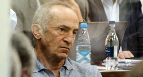 Роберт Кочарян на заседании суда. Фото Тиграна Петросяна для "Кавказского узла" Роберт Кочарян на заседании суда. Фото Тиграна Петросяна для "Кавказского узла"