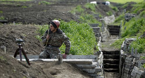 На линии соприкосновения в Нагорном Карабахе. Фото: REUTERS/Staff На линии соприкосновения в Нагорном Карабахе. Фото: REUTERS/Staff