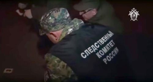 Стоп-кадр видео оперативных мероприятий на месте стрельбы в Ростовской области. Фото: СК РФ по Ростовской области https://rostov.sledcom.ru/news/item/1402895/ Стоп-кадр видео оперативных мероприятий на месте стрельбы в Ростовской области. Фото: СК РФ по Ростовской области https://rostov.sledcom.ru/news/item/1402895/