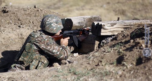 Военнослужащий МО Армении. Фото: пресс-служба МО Армении http://www.mil.am/hy/news/7051 Военнослужащий МО Армении. Фото: пресс-служба МО Армении http://www.mil.am/hy/news/7051