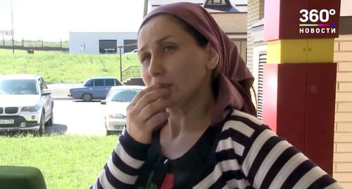 Мать избитой девочки из Ингушетии. Фото: кадр видео Телеканал 360
https://www.youtube.com/watch?v=t0mkDBwmWEc Мать избитой девочки из Ингушетии. Фото: кадр видео Телеканал 360
https://www.youtube.com/watch?v=t0mkDBwmWEc