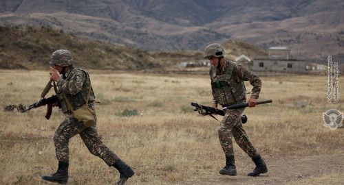 Военнослужащие МО Армении. Фото: пресс-служба МО Армении http://www.mil.am/hy/news/7054 Военнослужащие МО Армении. Фото: пресс-служба МО Армении http://www.mil.am/hy/news/7054