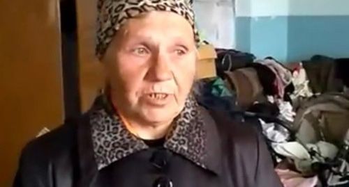 Член семьи жительницы Прохладного. Стоп-кадр видео YouTube канала "Анастасия за закон" https://www.youtube.com/watch?reload=9&v=A5dBH1otHZ8&t=383s Член семьи жительницы Прохладного. Стоп-кадр видео YouTube канала "Анастасия за закон" https://www.youtube.com/watch?reload=9&v=A5dBH1otHZ8&t=383s