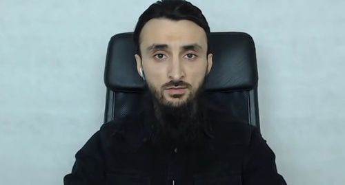Тумсо Абдурахманов. Стоп-кадр видео канала YouTube "ABU-SADDAM SHISHANI"
https://www.youtube.com/watch?v=FlpmgJBGngg Тумсо Абдурахманов. Стоп-кадр видео канала YouTube "ABU-SADDAM SHISHANI"
https://www.youtube.com/watch?v=FlpmgJBGngg