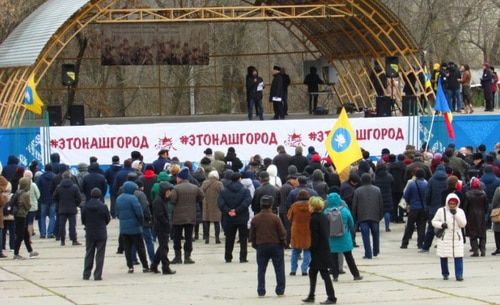 Митинг против назначения врио главы Элисты Дмитрия Трапезникова. Фото Вячеслава Ященко для "Кавказского узла" Митинг против назначения врио главы Элисты Дмитрия Трапезникова. Фото Вячеслава Ященко для "Кавказского узла"