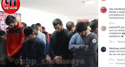 Кадр из видеосюжета о "воспитательной беседе" с задержанными за употребление психотропных веществ. Стоп-кадр видео Instagram chp_chechenya
https://www.instagram.com/p/B5A1_QSFQDH/ Кадр из видеосюжета о "воспитательной беседе" с задержанными за употребление психотропных веществ. Стоп-кадр видео Instagram chp_chechenya
https://www.instagram.com/p/B5A1_QSFQDH/