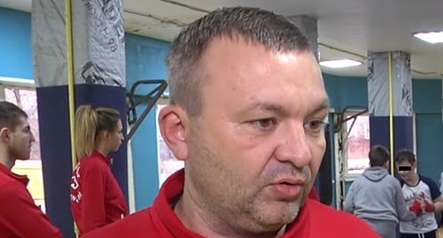 Павел Дешевов. Фото: скриншот видео
Телеканал Волгоград 1 https://www.youtube.com/watch?v=sUvcM7pEX1E&feature=emb_logo Павел Дешевов. Фото: скриншот видео
Телеканал Волгоград 1 https://www.youtube.com/watch?v=sUvcM7pEX1E&feature=emb_logo