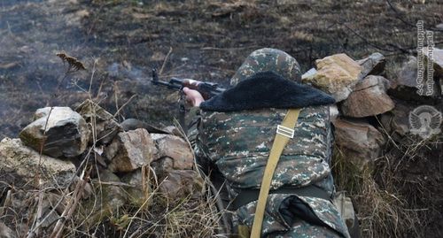 Военнослужащий армии Армении. Фото: пресс-служба МО Армении http://www.mil.am/hy/news/7148 Военнослужащий армии Армении. Фото: пресс-служба МО Армении http://www.mil.am/hy/news/7148