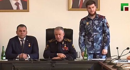 Висхан Мацуев (справа). Кадр видео ЧГТРК "Грозный" https://www.youtube.com/watch?v=7EW_jN5cBvY Висхан Мацуев (справа). Кадр видео ЧГТРК "Грозный" https://www.youtube.com/watch?v=7EW_jN5cBvY
