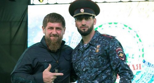 Рамзан Кадыров (слева) и Исхак Чалаев. Фото:
Информационного агентства "Грозный-информ" https://www.grozny-inform.ru/news/society/115324 Рамзан Кадыров (слева) и Исхак Чалаев. Фото:
Информационного агентства "Грозный-информ" https://www.grozny-inform.ru/news/society/115324