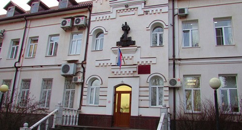 Железноводский городской суд. Фото Вячеслава Ященко для "Кавказского узла" Железноводский городской суд. Фото Вячеслава Ященко для "Кавказского узла"