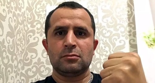 Эльвин Исаев. Стопкадр видео канала С перцем https://www.youtube.com/watch?time_continue=4&v=oG7BlQr2nNk&feature=emb_logo Эльвин Исаев. Стопкадр видео канала С перцем https://www.youtube.com/watch?time_continue=4&v=oG7BlQr2nNk&feature=emb_logo