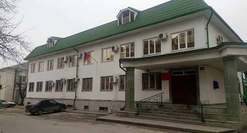 Нальчикский городской суд. Фото: официальный сайт Нальчикского городского суда http://nalchiksky.kbr.sudrf.ru/ Нальчикский городской суд. Фото: официальный сайт Нальчикского городского суда http://nalchiksky.kbr.sudrf.ru/