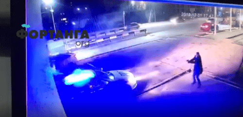 Скриншот видео нападения на пост ДПС в Магасе 31 декабря 2019 года, https://web.telegram.org/#/im?p=@fortangaorg Скриншот видео нападения на пост ДПС в Магасе 31 декабря 2019 года, https://web.telegram.org/#/im?p=@fortangaorg