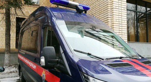 Автомобиль Следственного комитета РФ. Фото Нины Тумановой для "Кавказского узла" Автомобиль Следственного комитета РФ. Фото Нины Тумановой для "Кавказского узла"