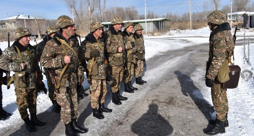 Построение в одной из воинских частей армии НКР. Фото: пресс-служба МО Армении http://www.mil.am/hy/news/7326 Построение в одной из воинских частей армии НКР. Фото: пресс-служба МО Армении http://www.mil.am/hy/news/7326