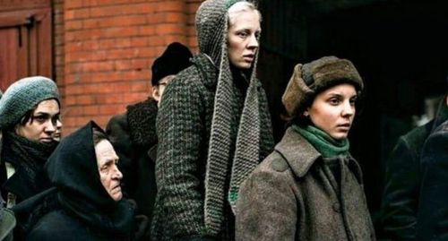 Кадр фильма "Дылда" из официального трейлера https://www.ivi.ru/watch/411800/trailers Кадр фильма "Дылда" из официального трейлера https://www.ivi.ru/watch/411800/trailers