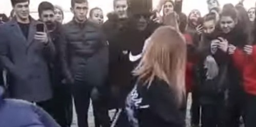 Резонансный танец после студенческого праздника во Владикавказе. Кадр видео РИА Регион Онлайн https://www.youtube.com/watch?v=T104cBjFTc4&feature=emb_logo Резонансный танец после студенческого праздника во Владикавказе. Кадр видео РИА Регион Онлайн https://www.youtube.com/watch?v=T104cBjFTc4&feature=emb_logo