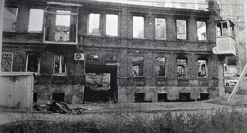 Руины дома по адресу Нижнебульварная, 119, распечатка для суда. Фото Максима Березникова.
Руины дома по адресу Нижнебульварная, 119, распечатка для суда. Фото Максима Березникова.