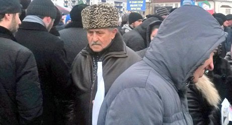 Житель Чечни на массовом мериприятии. Фото Николая Петрова для "Кавказского узла" Житель Чечни на массовом мериприятии. Фото Николая Петрова для "Кавказского узла"