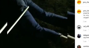 Видео с избиением должника. Скриншот видео в Instagram https://www.instagram.com/p/B8E2mRFh7mD/ Видео с избиением должника. Скриншот видео в Instagram https://www.instagram.com/p/B8E2mRFh7mD/