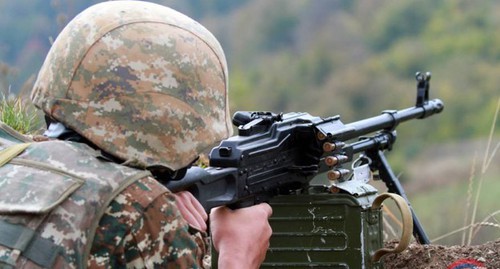 Солдат Армии обороны. Фото пресс-службы Минобороны Нагорного Карабаха, http://www.nkrmil.am/news/view/2623 Солдат Армии обороны. Фото пресс-службы Минобороны Нагорного Карабаха, http://www.nkrmil.am/news/view/2623
