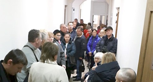 В коридоре городского суда Геленджика перед заседанием. Фото Светланы Кравченко для "Кавказского узла" В коридоре городского суда Геленджика перед заседанием. Фото Светланы Кравченко для "Кавказского узла"