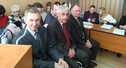 Свидетели Иеговы* Валерий Рогозин, Игорь Егозарян и Вячеслав Осипов (слева направо) в зале суда. Волгоград, 21 февраля 2020 года. Фото Татьяны Филимоновой для "Кавказского узла".